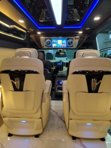 Nouveau siège universel triple pour van limousine, personnalisable, avec réglage électrique du dossier et rotation à 270 degrés - Product Image 4