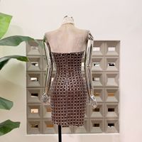 Robe de soirée moulante sans bretelles en strass, style luxe léger, avec effet push-up aux hanches
