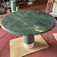 Tables en quartz vert émeraude de qualité supérieure GOLDTOP pour les salons d'hôtels, les espaces de vie et les salons de villas de villégiature