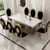Table à manger haut de gamme en acier inoxydable de grande taille pour 10 personnes avec plateau en marbre et pieds dorés, prix de gros assemblé