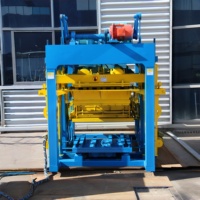 Machine de moulage de blocs mécaniques QTJ4-25 pour la fabrication de briques de construction en béton, de blocs creux et de pavés