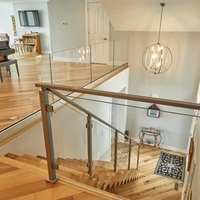Escalier flottant de luxe moderne et léger personnalisé Panneaux de pierre en bois et acier suspendus pour la rénovation des escaliers Escaliers en verre et en verre