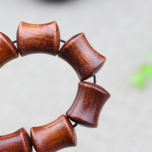 สร้อยข้อมือไม้ไผ่ลายไม้โรสวูด 12x15 มม. 14 เม็ด เครื่องประดับสไตล์ชาติพันธุ์สำหรับผู้ชายและผู้หญิงสวมใส่ได้ทุกวัน - Product Image 4
