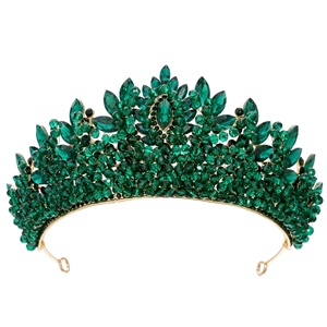 Vente en gros <span class=keywords><strong>de</strong></span> beauté baroque européenne américaine faite à la main pour reconstitution historique <span class=keywords><strong>de</strong></span> mariée couronne postiche en cristal <span class=keywords><strong>diadème</strong></span> <span class=keywords><strong>de</strong></span> <span class=keywords><strong>mariage</strong></span> en alliage anniversaires - Product Image 6