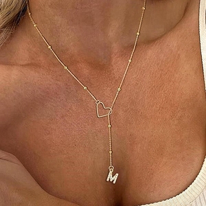 Collana con Ciondolo a Cuore Vuoto in Rame Dorato e Argentato con 26 Lettere, Sottile e Raffinata, Idea Regalo per Donna - Offerta Speciale - Product Image 1