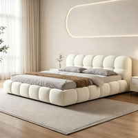 Ensemble de lit rembourré populaire en gros, design moderne, tissu blanc crème, cadre de lit king-size en bois pour hôtel et maison, vente chaude