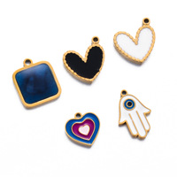 Faible MOQ, Plusieurs styles de breloques cœur en émail plaqué or en acier inoxydable pour la fabrication de bijoux DIY (colliers, boucles d'oreilles)
