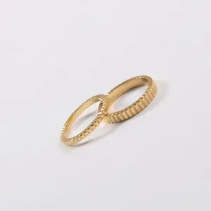 High End 18K Gold Plated Vintage Gear Shape Rings Stainless Steel Jewelry Trendy Finger Ring Tarnish Free