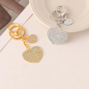 Nuevo Llavero <span class=keywords><strong>de</strong></span> Coche con Forma <span class=keywords><strong>de</strong></span> Corazón con Incrustaciones <span class=keywords><strong>de</strong></span> Diamantes en Oro y Plata, Llavero <span class=keywords><strong>de</strong></span> Bolso con Pedrería Completa, Colgante Creativo, Pequeños Regalos - Product Image 2