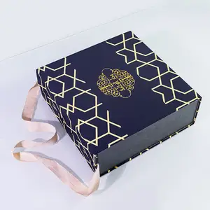Eid를 위한 책 모양 Foldable 신비 선물 자석 포장 상자 편평한 팩 접히는 마분지 종이 Eid 포장 상자 리본 마감