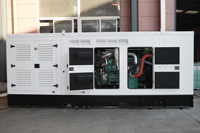 Groupe électrogène diesel Volvo fiable de 280 kW, 350 kVA, silencieux, insonorisé, triphasé, 50 Hz, pour chantier de construction, centre de données, alimentation électrique