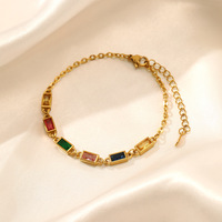 Vintage hartvormige hanger armband met verstelbare sluiting, 18k verguld, ingelegd met vierkante gekleurde kristallen, roestvrijstalen ketting.