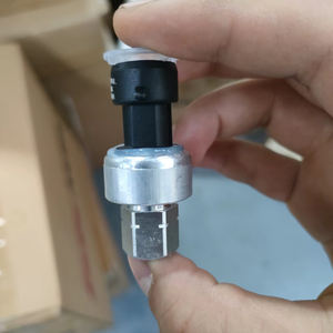 Sakelar Sensor konverter tekanan AC 13587668 untuk Buick Cadillac Chevrolet Ford GMC Hummer - Product Image 1