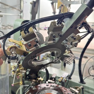 <strong>Automatic</strong> Computerized <strong>Socks</strong> Linking <strong>Machine</strong> - Product Image 4