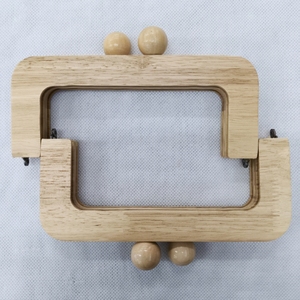 <span class=keywords><strong>Telaio</strong></span> Rotondo da 20 cm con Chiusura a <span class=keywords><strong>Perline</strong></span> di Legno, Accessorio Fai da Te Artigianale, Montatura a Clip in Legno <span class=keywords><strong>per</strong></span> Pochette e Materiale <span class=keywords><strong>per</strong></span> Borsette - Product Image 4