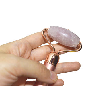 2025 gaya baru Rose Quartz giok wajah Roller Guasha 2-in-1 Roller kecantikan Gua Sha untuk pijat wajah - Product Image 2