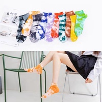 Vente en gros de chaussettes de gym roses à la mode teintées chaussettes courtes de sport chaussettes de cheville en coton pour femmes
