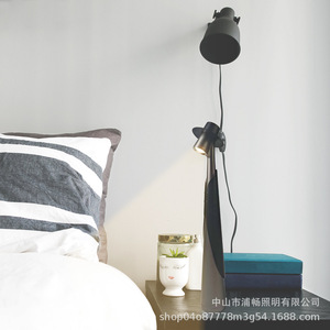 Lámpara de Escritorio Recargable con Control Táctil Pura Lighting, Lámpara de Noche de Lujo para Dormitorio - Product Image 1