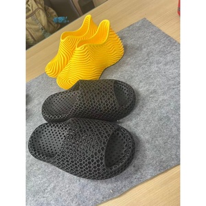 Impression 3D personnalisée et modèle sur mesure, chaussures de sport et pantoufles imprimées en 3D multicolores, impression FDM avec des matériaux TPU et polycarbonate - Product Image 3