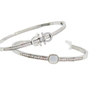 Brazalete de Acero Inoxidable Chapado en Oro de 14K para Mujer, Diseño de Lujo Simplificado, con Incrustaciones de Circonita Ovalada en Canal, Regalo Moderno