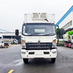 Camión HOWO de 10T para Transporte de Pollitos Vivos, Vehículo para Transporte de Aves de Corral de un Día de Edad - Product Image 2