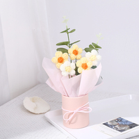 Bouquet de fleurs en tricot miniature fait main, cadeau pour la Saint-Valentin, la remise des diplômes, la fête des mères, bouquet de fleurs au crochet