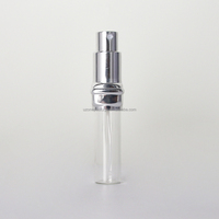 Atomiseur de parfum rechargeable en aluminium 8 ml à motif léopard, design cylindrique avec bouton, couleur personnalisable, flacon pulvérisateur OEM/ODM