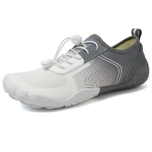 2025 zapatos de playa personalizables de cinco dedos para hombres, diseño transpirable descalzo para verano para nadar, vadear Creek Trekking - Product Image 1
