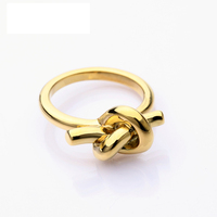 Ensemble de bagues à nœuds de conception classique, neuf, couleur or, bijoux de mariage pour femmes, pierres incrustées, matériau en laiton, fiançailles, fête, vente en gros