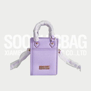 Robe Soochic personnalisée de haute qualité en cuir de galets végétalien mini sac à main sac à main sac à main avec bûche en métal et sangle amovible - Product Image 1
