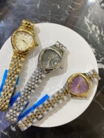 Scottie 9735b 2025 Actuelle Design Unique Montre de Luxe à Quartz en Acier Inoxydable pour Femme