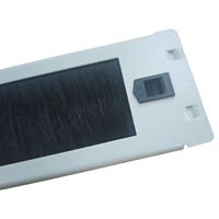 Panneau d'entrée de câbles 2U à fixation sans outil, blanc, panneau vierge pour rack 19 pouces, passe-câbles anti-poussière pour armoire réseau