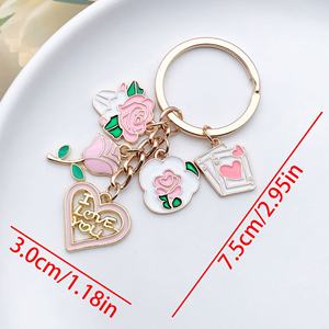 Vente en gros : Nouveaux accessoires de mode créatifs et mignons en métal rose, porte-clés en forme de fleur et de cœur, pendentif de sac à main, décoration - Product Image 6