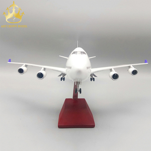 Modelo <span class=keywords><strong>de</strong></span> Avión <span class=keywords><strong>de</strong></span> Simulación Avanzada Boeing 747 Thai Airways con Ruedas <span class=keywords><strong>de</strong></span> Resina a Escala 1:150, Luces LED y Control <span class=keywords><strong>de</strong></span> Sonido - Product Image 6