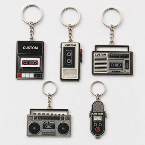 Llaveros Retro Personalizados al por Mayor, Llaveros de Dispositivos de Audio Vintage, Diseño Clásico Nostálgico, Recuerdo para Fanáticos de la Música - Product Image 1