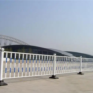 Guardrail municipale <span class=keywords><strong>per</strong></span> la barriera anticollisione di sicurezza stradale e separatore di diversione <span class=keywords><strong>per</strong></span> la recinzione del cantiere - Product Image 2