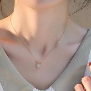 Pendentif et breloque de luxe d'été en jade de Hotan avec sensibilité naturelle, style Ins, cadeau d'anniversaire féerique, léger et petit - Product Image 2