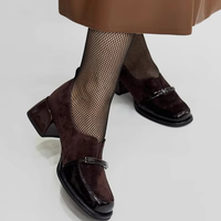 Mocassins à talon épais de 4 cm, en daim, avec décoration rétro, chaussures de luxe légères pour les marchands de marques et les grossistes