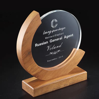 Trophée de coupe en cristal de prix d'or personnalisé de haute qualité Prix de plaque en bois de cristal en bois personnalisé Artisanat de qualité
