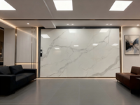 Pierre Céramique Sinterisée Calacatta - Design Moderne pour Murs de Salle de Bain, Espaces Extérieurs, Salles à Manger dans les Hôtels et Résidences de Luxe