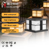 Lampe de poteau extérieure solaire moderne, indice de protection IP65, lampe à pilier LED avec motif marbré pour l'éclairage des clôtures de jardin et des patios