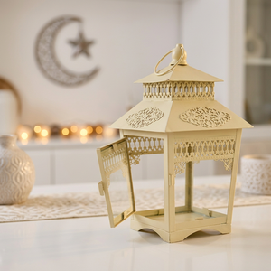 Lanterne à bougie conique marocaine en métal doré pour la décoration de la maison et des événements du Ramadan - Product Image 1