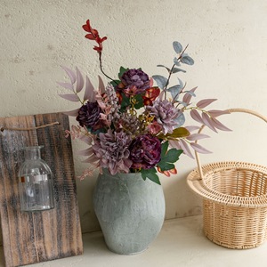 Bouquet de fleurs artificielles Scarlet Twilight en tissu tissé plastique pour mariage et décoration intérieure CF02128 - Product Image 1