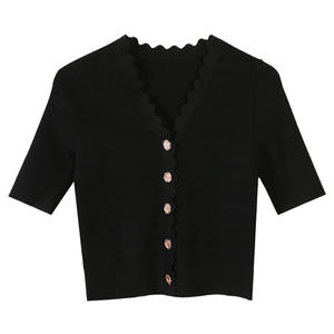 Cardigan en tricot fin uni pour femme, à boutons, coupe courte, manches courtes, style décontracté d'été - Product Image 2