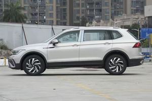 Volkswagen <span class=keywords><strong>Tiguan</strong></span> L 2023 Usado, 1.5T, 4 Puertas, 5 Asientos, SUV Espacioso, Alto Rendimiento, Techo Solar, Disponible en Stock - Product Image 4