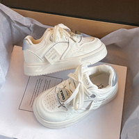 Baskets blanches pour enfants style coréen – Nouvelle collection 2026 – Chaussures de sport élégantes et polyvalentes pour garçons et filles