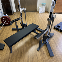 Station combinée Samtek Commercial Power Rack pour squats et développés couchés, idéale pour l'entraînement de force en compétition