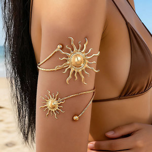 Women's European American Unique Niche Fashion Sunflower <b>Arm</b> <b>Cuff</b> Light Luxury Exaggerated High End Sun Versatile Jewelry - Product Image 1