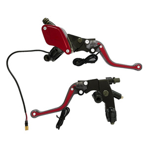 Maître-cylindre <span class=keywords><strong>de</strong></span> <span class=keywords><strong>frein</strong></span> <span class=keywords><strong>hydraulique</strong></span> universel pour <span class=keywords><strong>moto</strong></span> 7/8'' 22mm - Levier LED en forme <span class=keywords><strong>de</strong></span> feuille d'érable, levier réglable CNC, logo personnalisable - Product Image 5