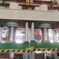 Presse hydraulique à double colonne de 200 tonnes équipée d'un système PLC, d'un nouveau type de moteur et d'une chambre de pression